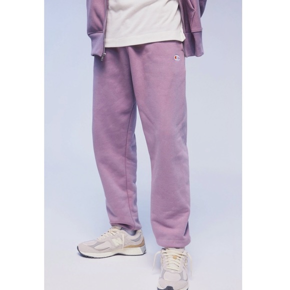 Champion Urban Outfitters Reverse Weave Lavender Purple Sweatpants - Picture 3 of 5